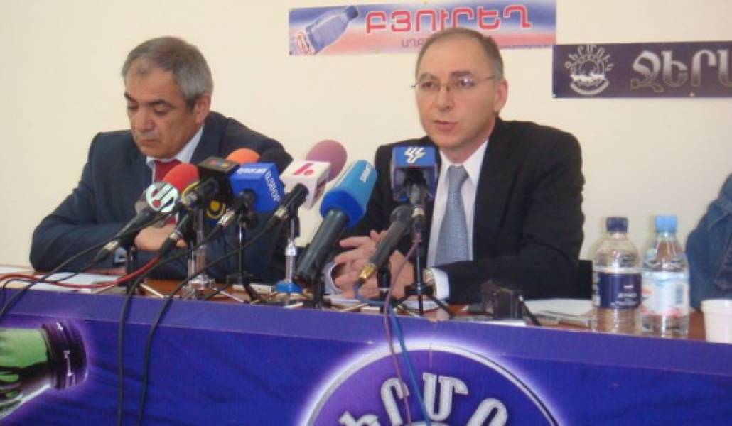 191c3cec99134b2e9f231f101e7eaaeb