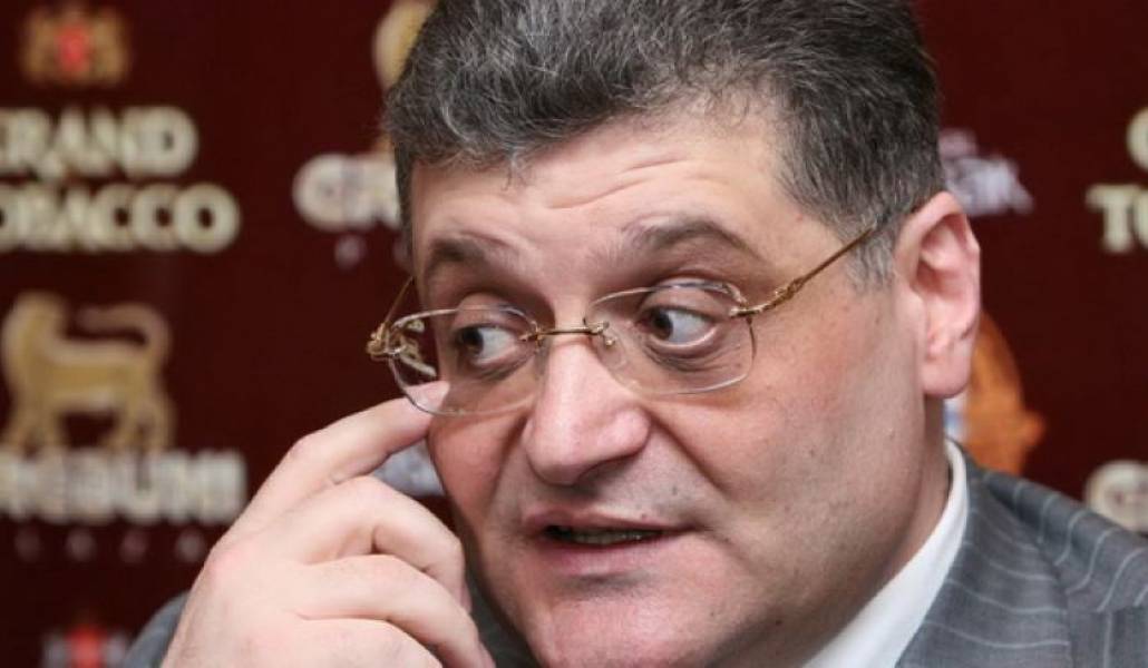 3c76a5b5a296262c9534c44c3ed77565