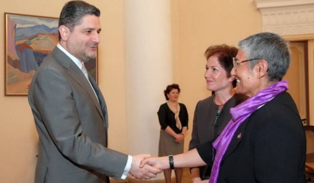 0a02b18a6aedd713f65a0a76472da8c8