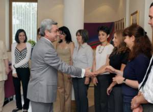 Serzh Sargsyan visited UK Embassy