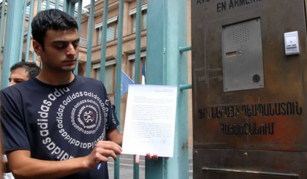 ee31e48443d8b03cf6a84c21307c6906