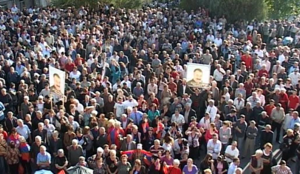 894ac879d279f677a5dad57dbab5dee5