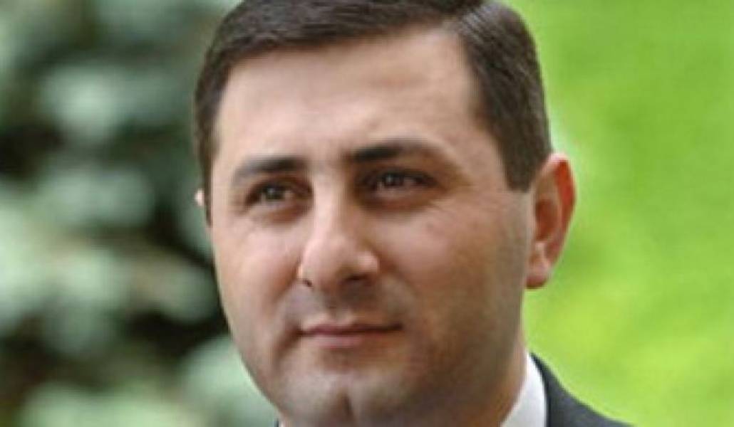 a6d51aad10b1b75418fc4d79a76155e6