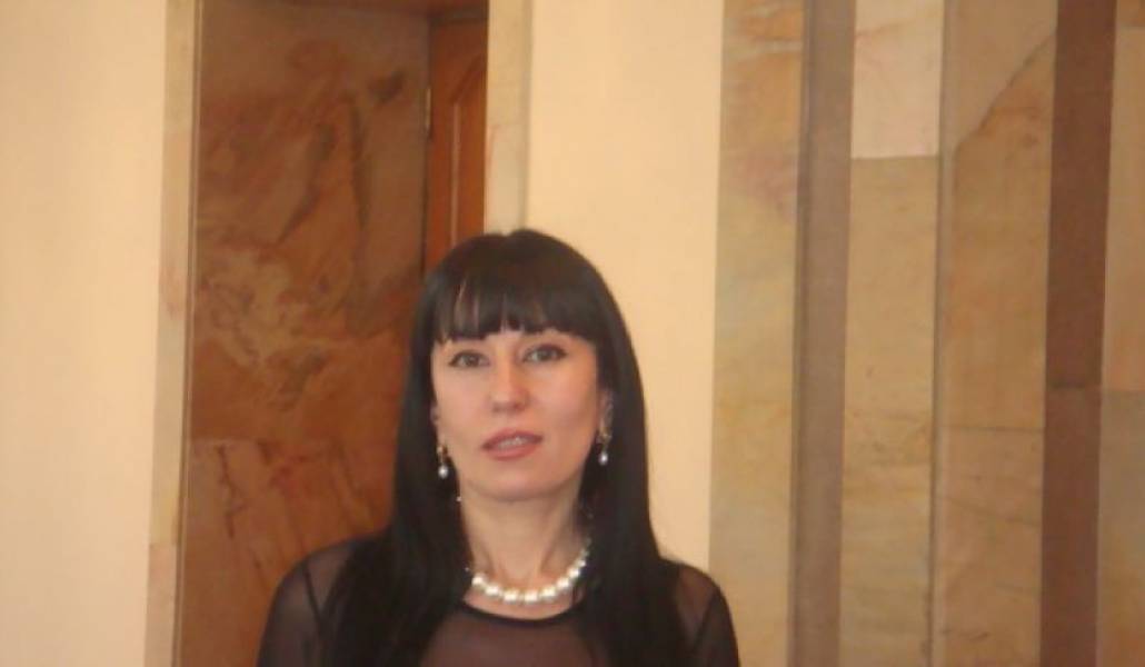 e6c9575f7316594efed158f1fffe13ce