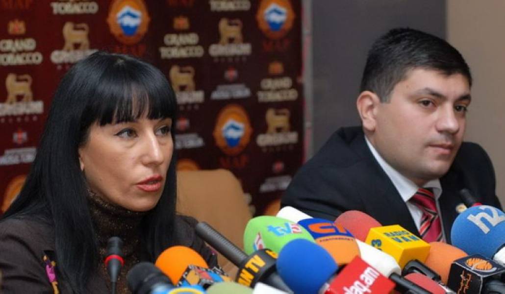 938829061bf6f600cbc61938f1c59762