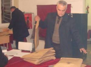 Seven people broke into precinct 10/15