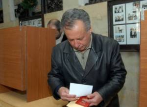 Is Simonyan more displeased than Pashinyan?