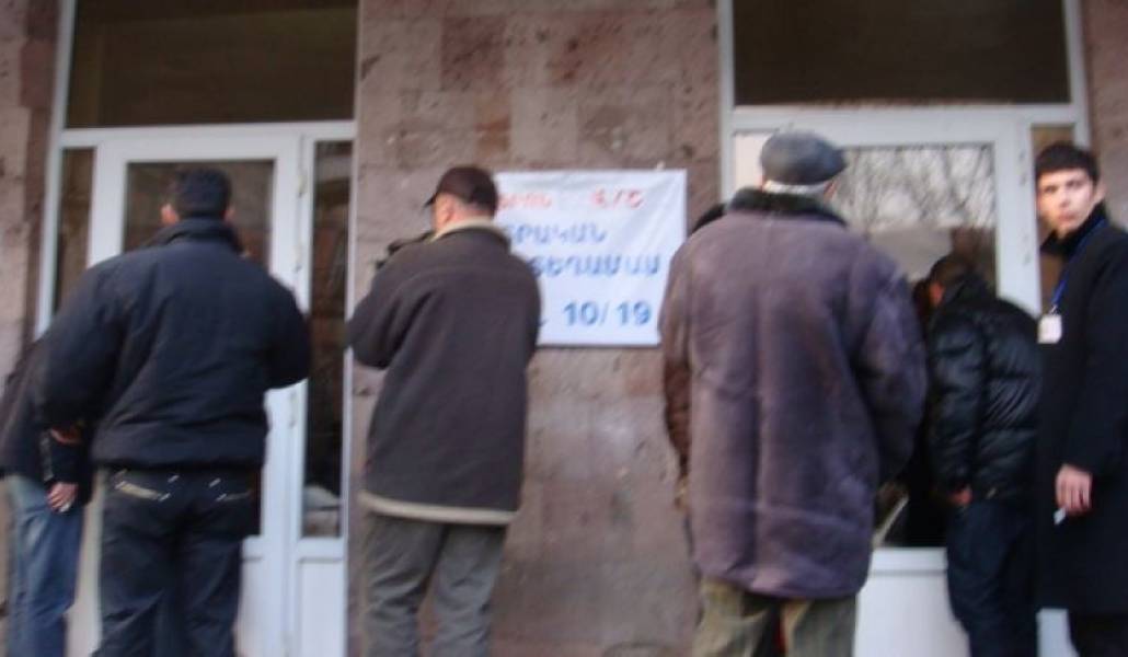 f77a58891c274028158c9a2f4aa4be71