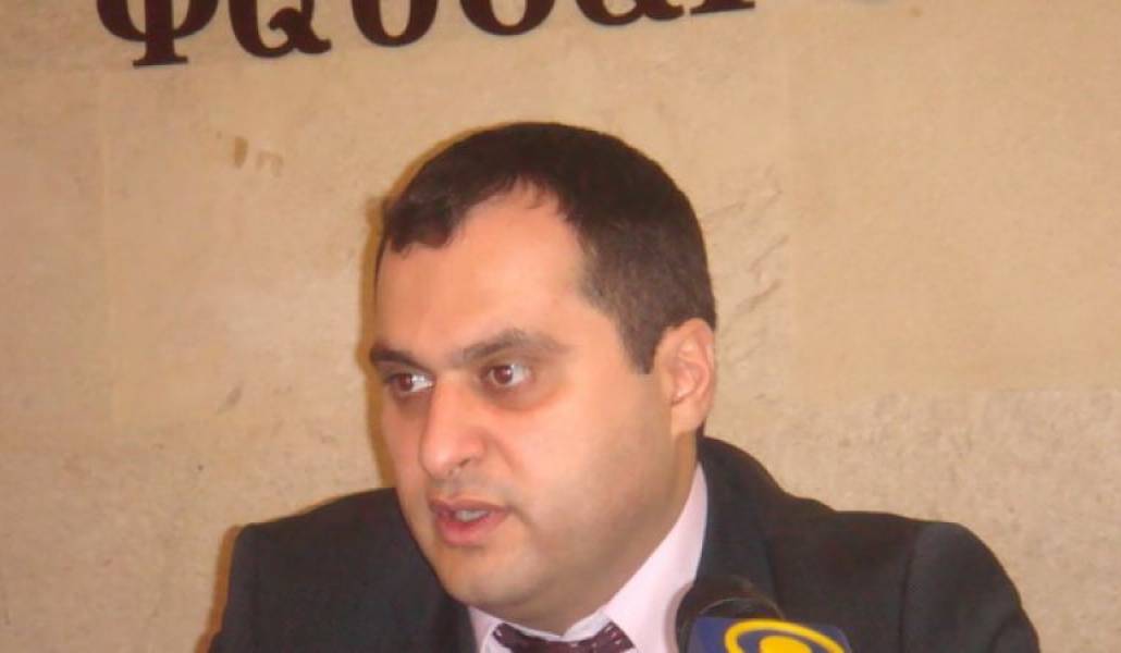 7de205c777449aa7fdbc6eb1ef99f085