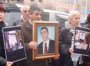 “They will leave Armenia with sacks of money”