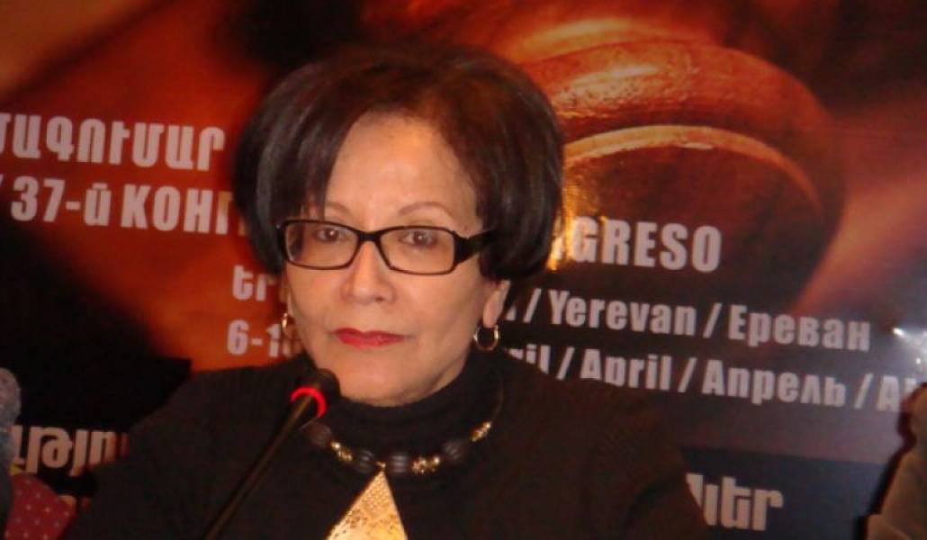 3ce6615d336d01836ae67f7c97ae2424