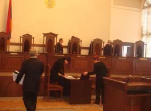 CC rules in favour of Pashinyan’s contender