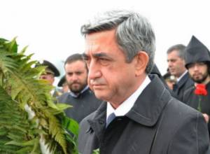 Serzh Sargsyan pays tribute to Genocide victims