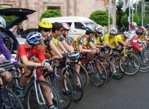 Bicycle race drive