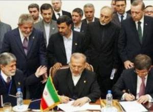 Iran, Brazil, Turkey sign nuclear swap deal