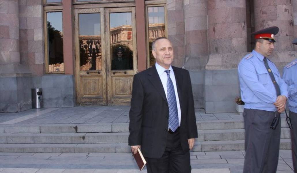 f0abd4d1e1e51df645682580ae0be210