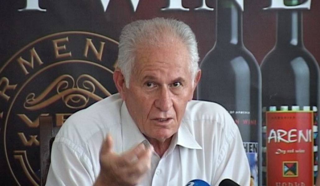 33b5dc40c1af7effa2fa10a47ddc07e2