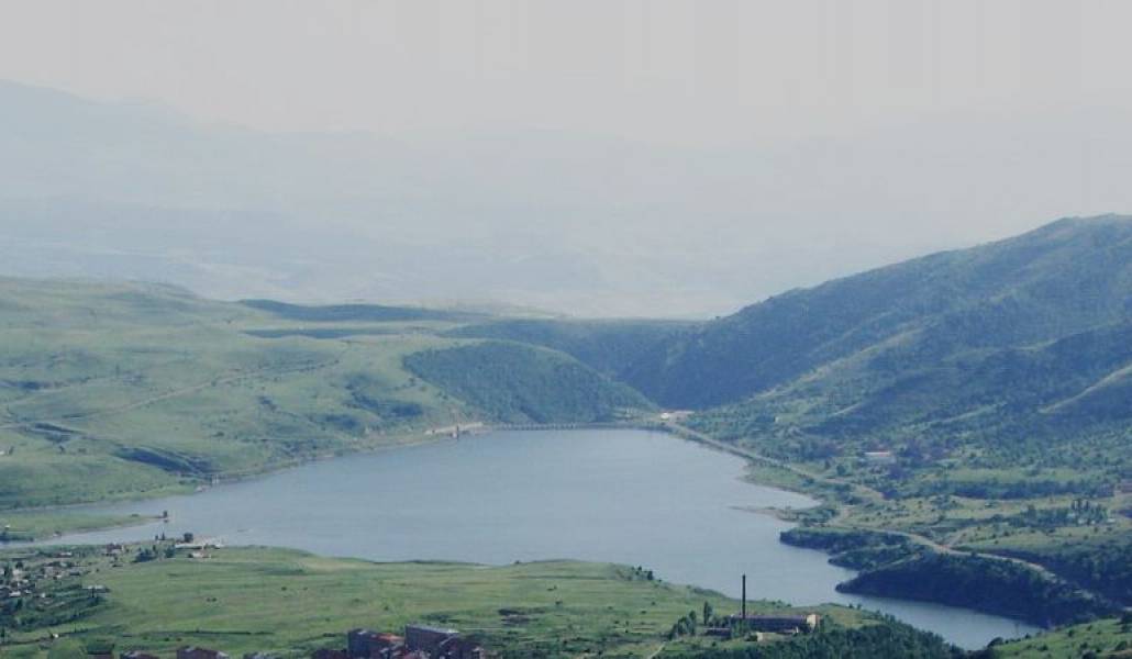 550dd6227275a77a4b7f21acec2e4dc0