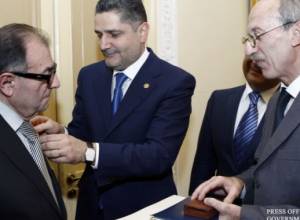 Ishakayan was awarded a medal