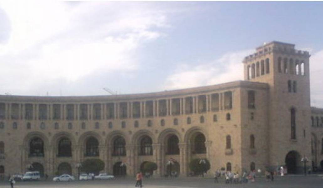 17da95926e5b7e18021c9aae25a9515f