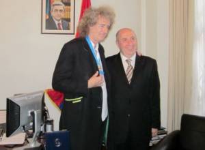Brian May wants to visit Armenia
