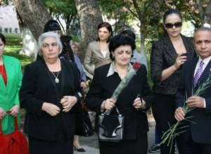 MPs pay tribute to October 27 victims