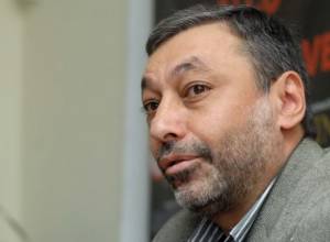 “Half-criminal parliament will not resign”