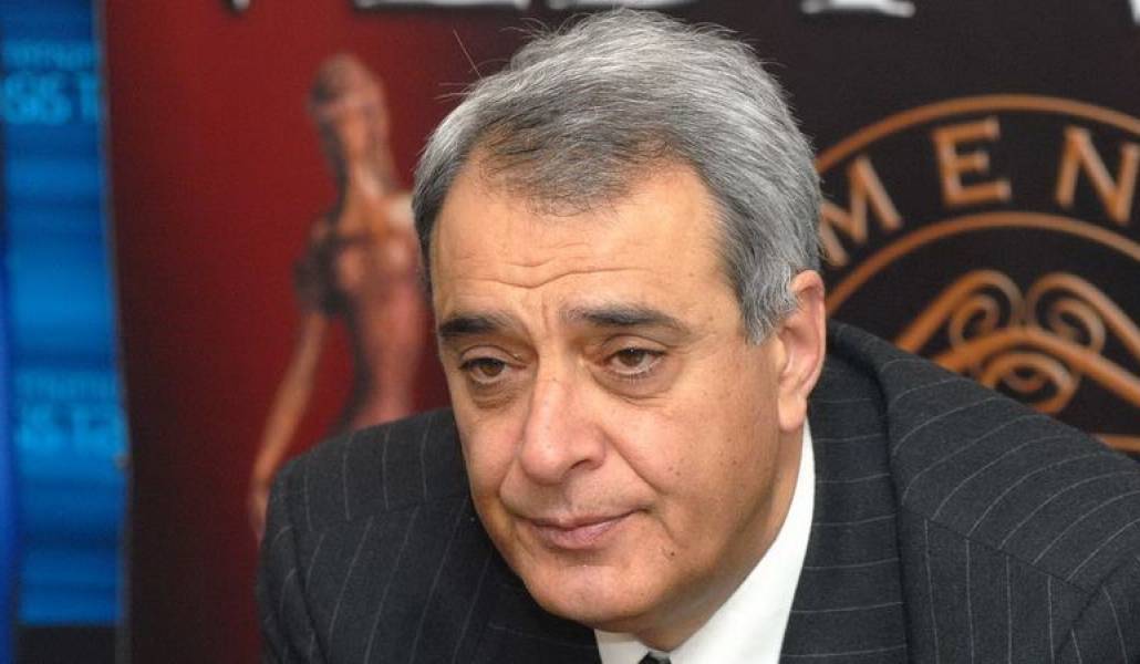 f64f9e4e809aa8c660ae98e683cbfbf8