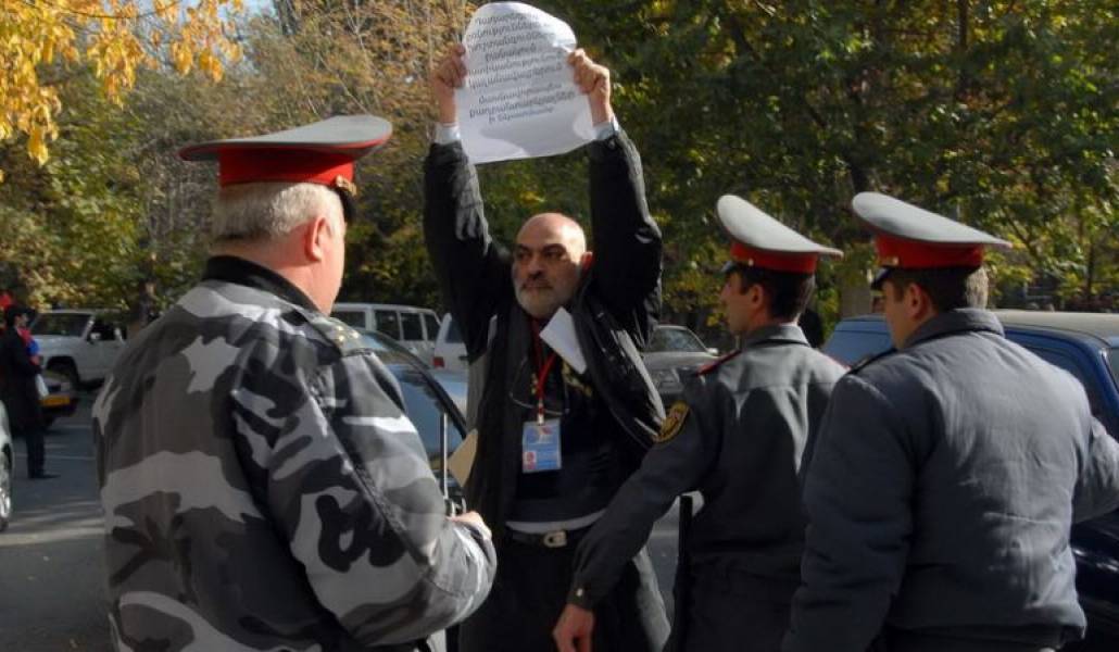 8d6111a235b0b745cb06d47c0c0bc272