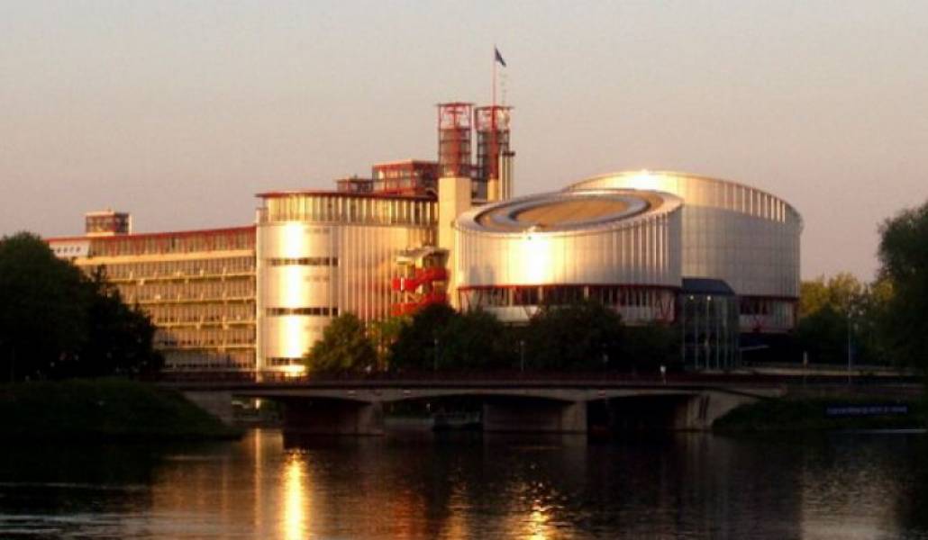 dbf9599603859e45201686781fd4405f