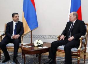 Armenian and Russian FMs meet in St. Petersburg