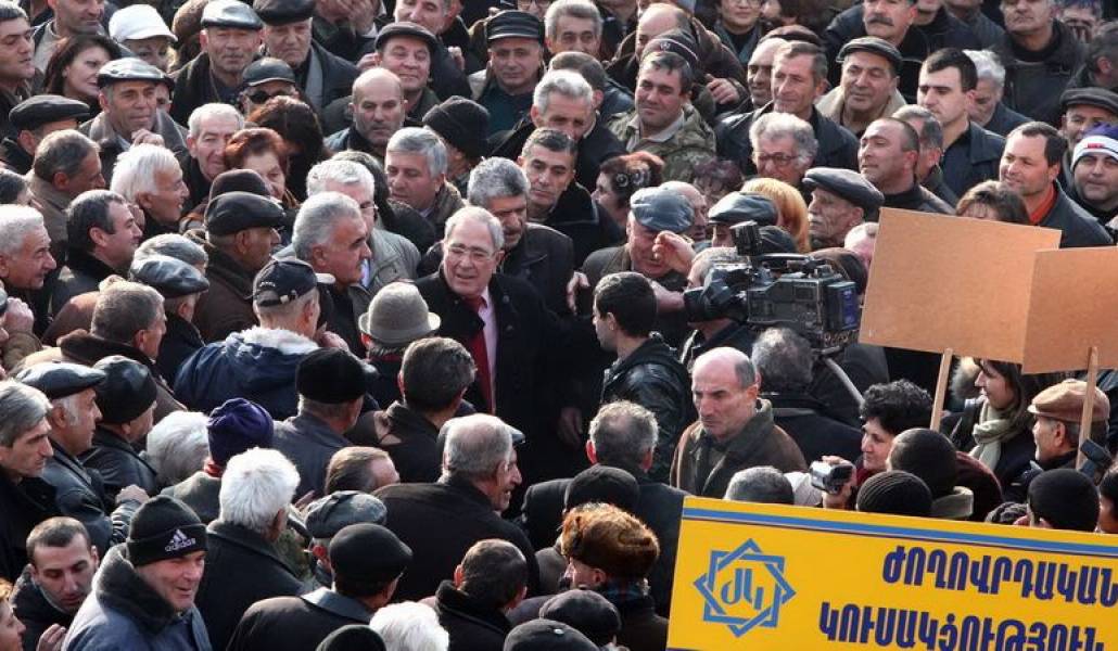 e3a59c9437343930b625d7f53d6d394d