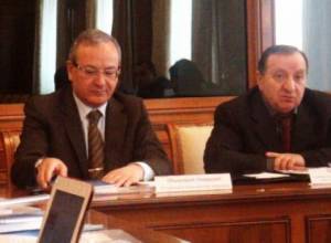 Hierarchical corruption is difficult to identify