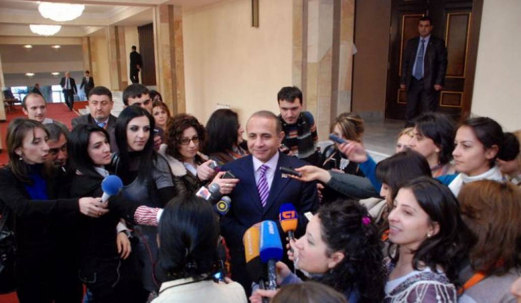 6c74cd9934c7fc7ff6be630e4d8dd855