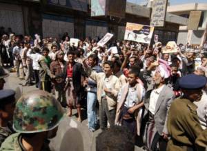 Libyan army defects to opposition