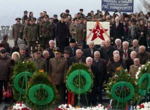 Armenian, Russian servicemen mark Defender of Fatherland Day