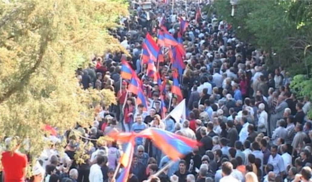 a27a341815f88af0782324bad22a9288