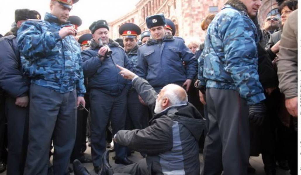 5db1c87955b15eb6fc3eb7b2731663a9