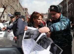 Protesters demand to dissolve NSS