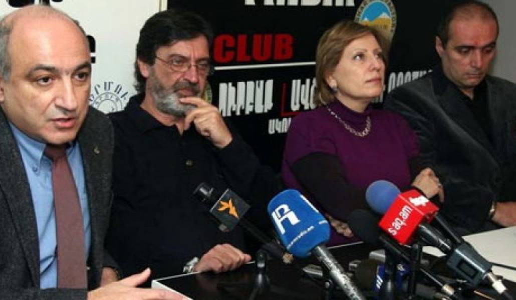 10301efe06e5b630d72107386ed9e878