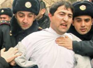 Azerbaijani police use force against demonstrators