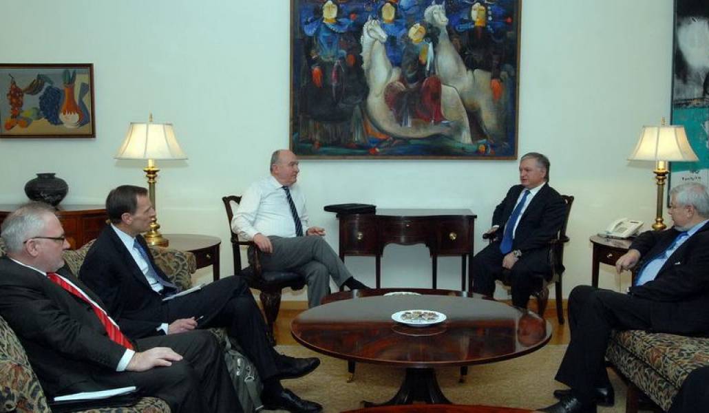 ae7c694a89b98fc6bb9fa43bf693eb83