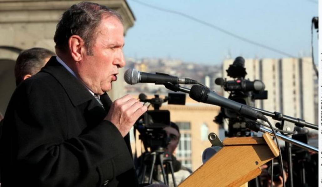 2b1c1e26bc2a57351b03f6dc3bdc9b9e