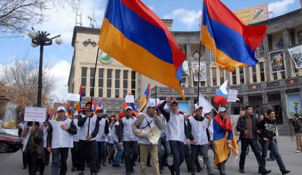 c331819cd9edf14d2dfc308ffe248ff3