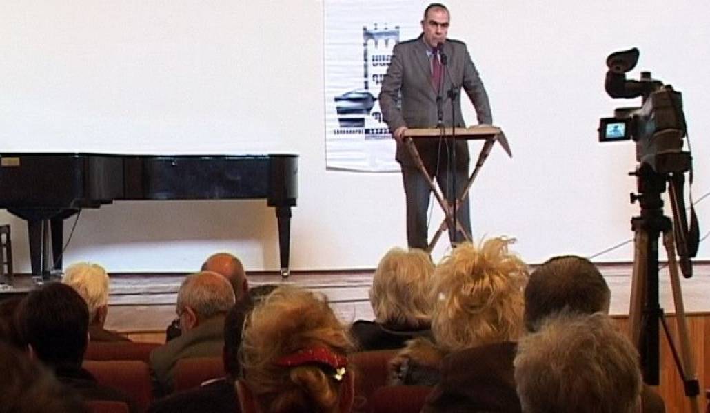 a62d3fa451332831fda2a2ab3c8871ce