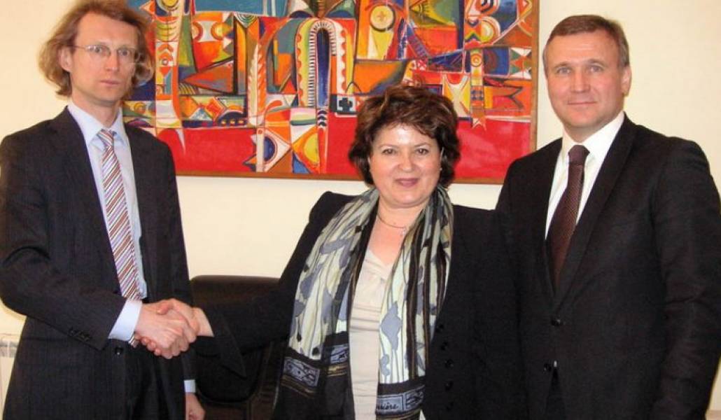 12acfbd272f69c5b25714b9d7967c231