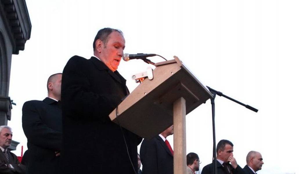 d324bb1cf8bc6fe6b95de85620e0e040