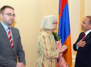 "Turkey must apologize to Armenians"