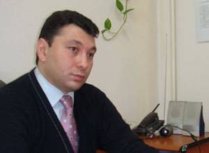 Did authorities start a dialogue with opposition?