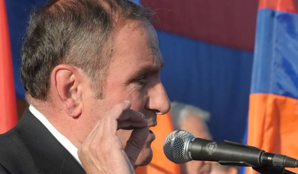 5137bb6e1f0188c64e1ecc5f0699ce44